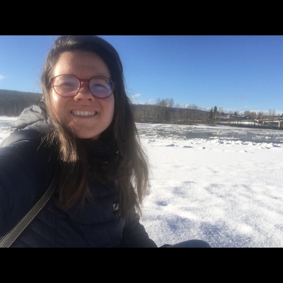 Meet your Posher, Elena - Picture 1 of 1